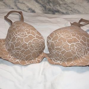 Victoria’s Secret very sexy secret embrace bra